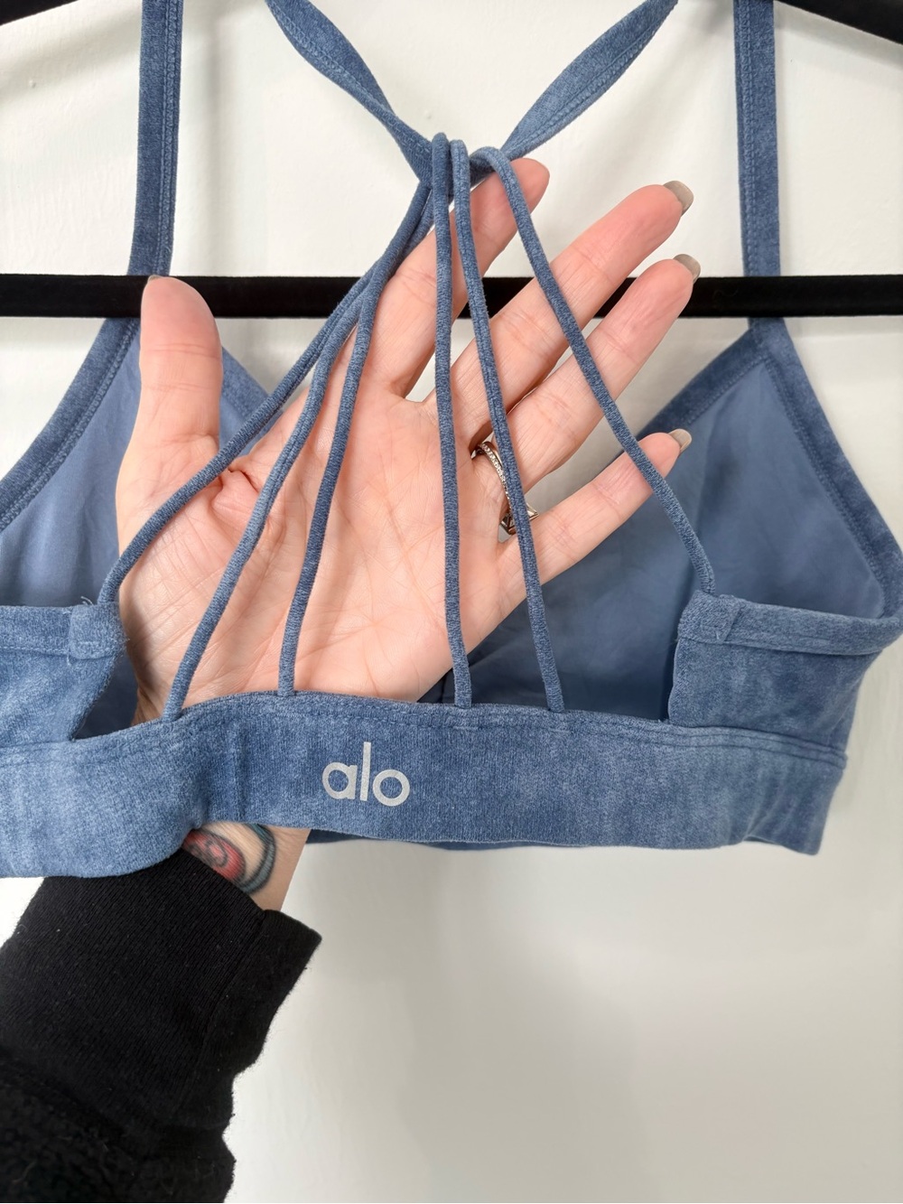 Alo Yoga Sunny Strappy Bra Light Support Sz XS Indigo Acid EUC - Picture 5 of 7